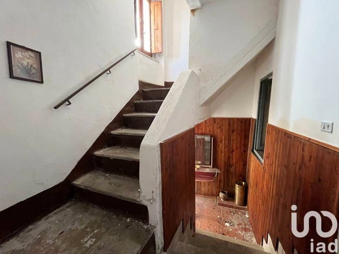 Casa con 6 locali in vendita in Vicolo Sant Antonio II, Longobardi