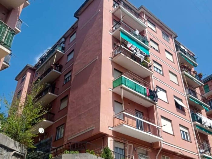 Appartamento quadrilocale in vendita in Via Villini Ambrogio Negrone, Pra', Genova