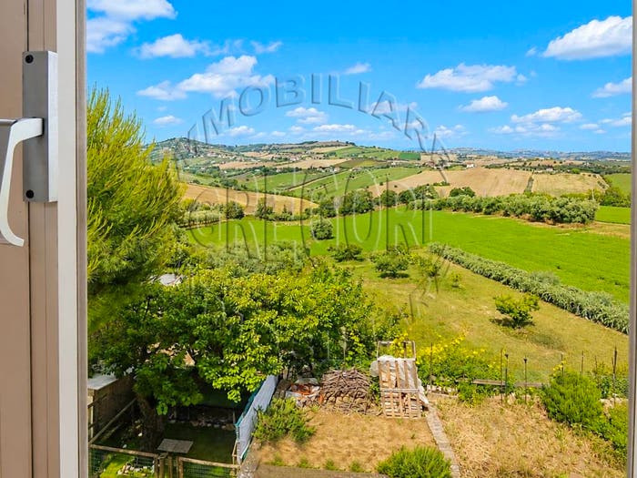 Appartamento con 6 locali in vendita in Via Campania, Centro, Fermo
