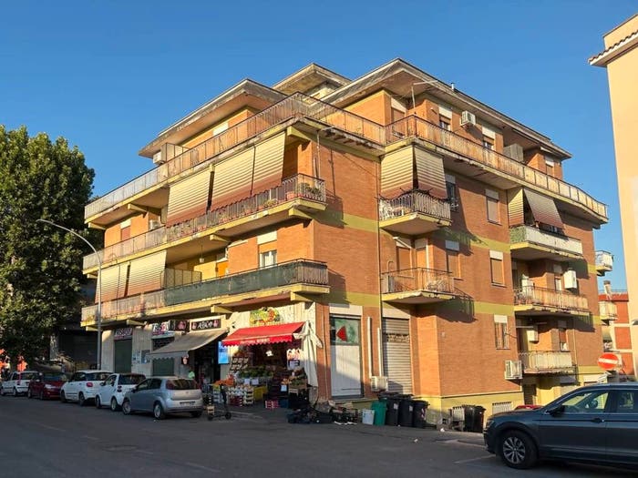 Casa bilocale in vendita in Via Umberto Maddalena, Centro, Guidonia Montecelio