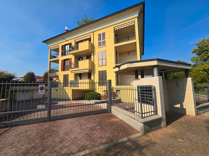 Appartamento trilocale in vendita in Via Aurelio Saffi, Pantigliate