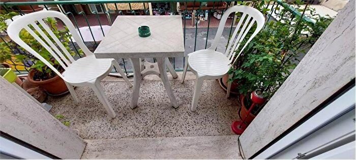 Appartamento con 5 locali in vendita in Via Cairoli, Centro, Viareggio