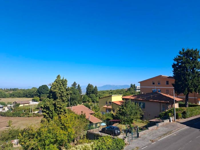 Appartamento trilocale in vendita in Via dei Castelli Romani, Rocca Priora