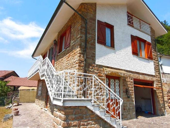 Casa con 6 locali in vendita in strada provinciale, Serole