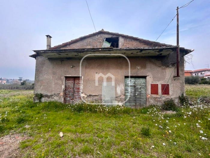 Casa bilocale in vendita in Via di Valle Santa Maria, Finocchio, Roma