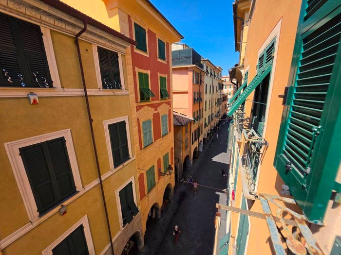 Appartamento trilocale in vendita in Via Vittorio Veneto, Centro Storico, Chiavari
