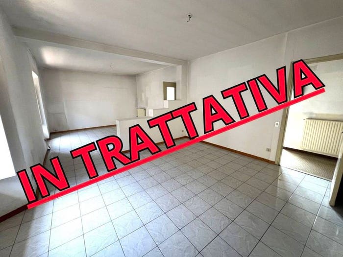 Appartamento trilocale in vendita in Centro, Bisuschio