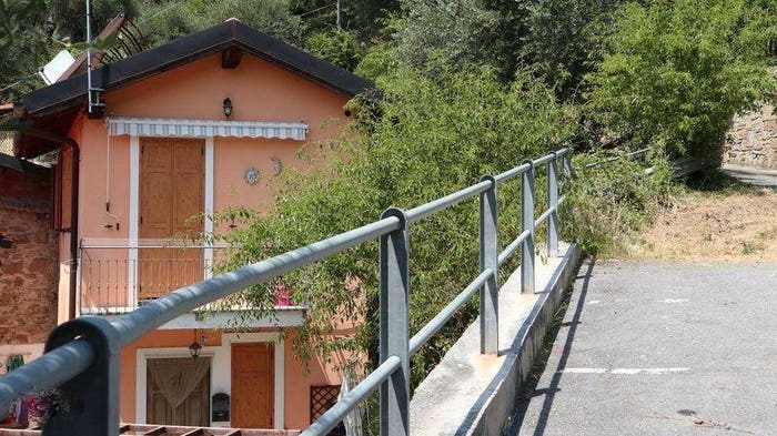Appartamento trilocale in vendita in Camporosso