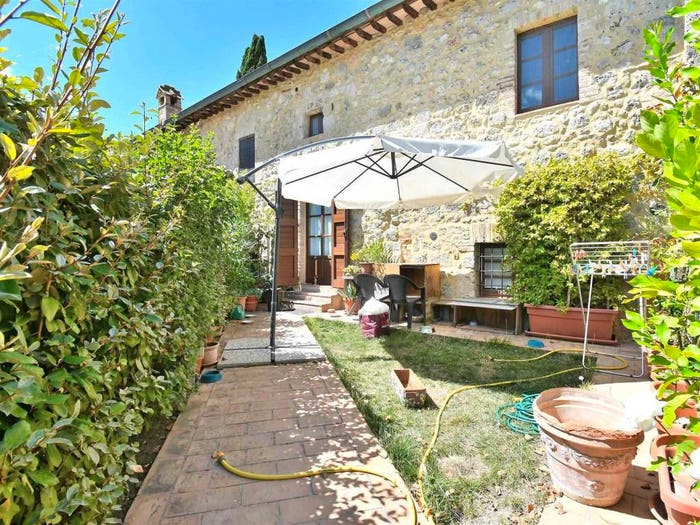 Appartamento quadrilocale in vendita in Strada di Lucciana, Casole d'Elsa