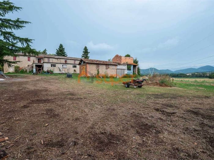 Casa quadrilocale in vendita in Via Trebbiano, Centro, Piegaro