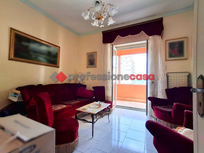 Appartamento quadrilocale in vendita in Via Antonino di Sangiuliano, Centro Storico, Catania