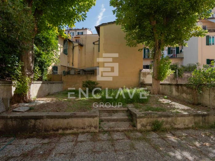 Appartamento quadrilocale in vendita in Via Marsala, Campo di Marte, Firenze