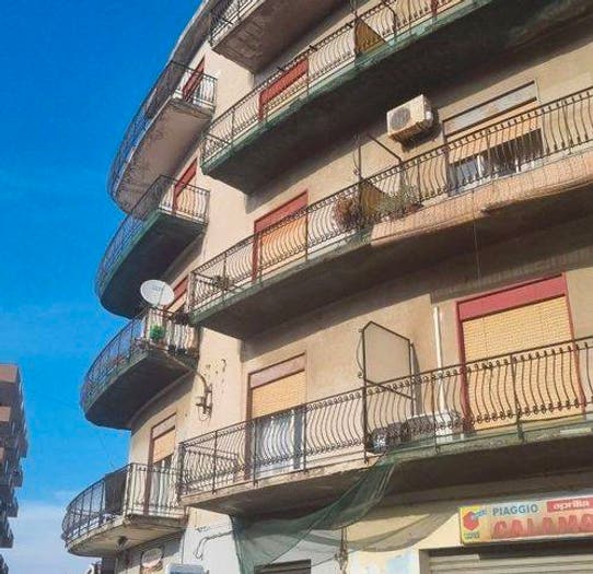 Appartamento quadrilocale in vendita in Via Sant'Andrea, Centro, Barcellona Pozzo di Gotto