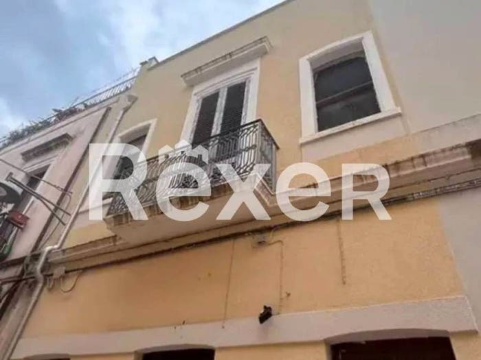 Appartamento trilocale in vendita in Via Passante, Centro Storico, Brindisi