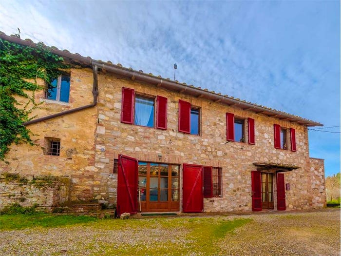 Appartamento con 6 locali in vendita in Castelnuovo Berardenga