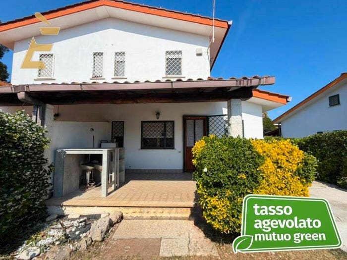 Casa trilocale in vendita in Via Cefeo, Colle Romito, Ardea
