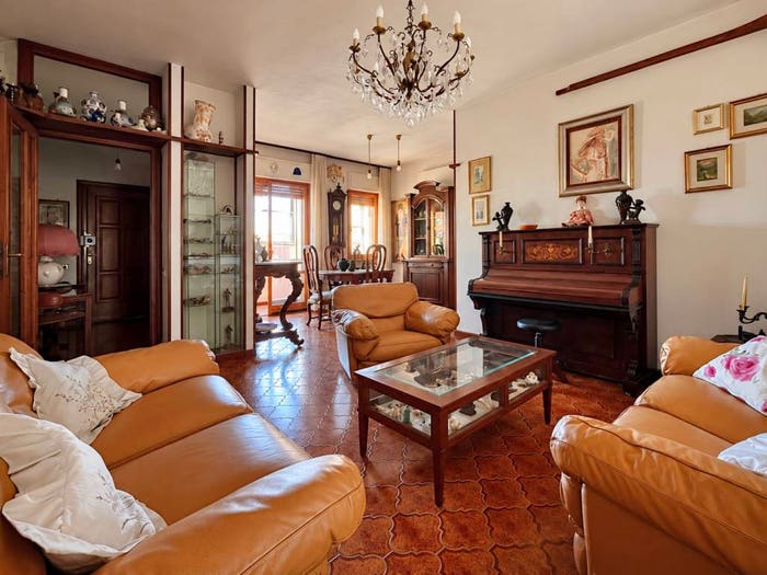 Appartamento con 6 locali in vendita in Via Tel Aviv, Genneruxi, Cagliari
