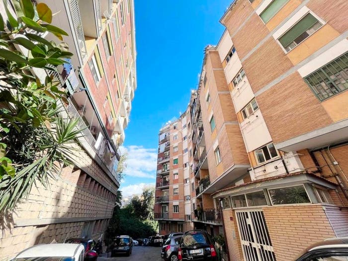 Appartamento trilocale in vendita in Via Domenico di Gravina, Stella Materdei, Napoli