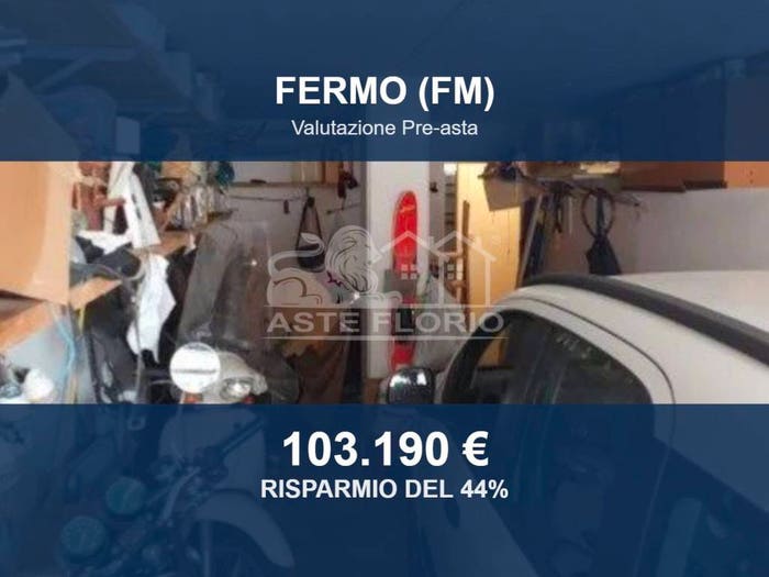 Appartamento quadrilocale in vendita in Via Molise a, Centro, Fermo
