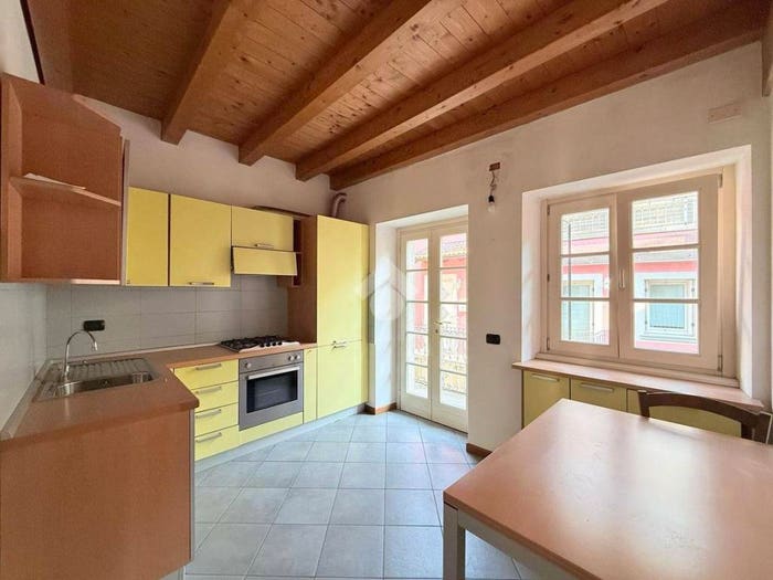Casa trilocale in vendita in VIA VOLONTARI DEL SANGUE, Pilzone, Iseo