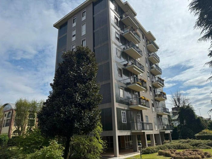 Appartamento quadrilocale in vendita in Via Oreste Salomone, Viale Ungheria Mecenate, Milano