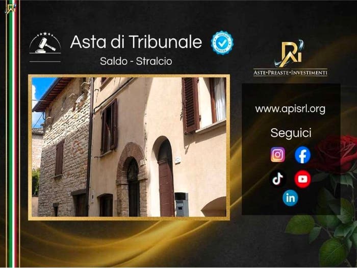 Appartamento con 5 locali in vendita in VIA RONCONI, Centro, Sigillo