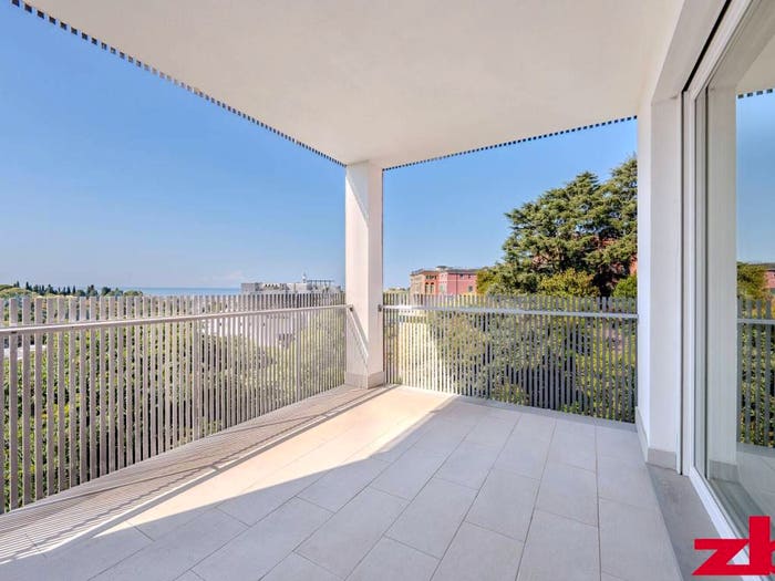 Appartamento con 6 locali in vendita in Via Padre Giovanni Semeria, Albaro, Genova