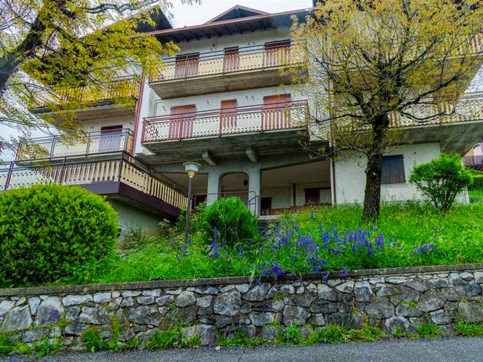 Appartamento bilocale in vendita in Via Monte Grappa, Centro, Cornalba