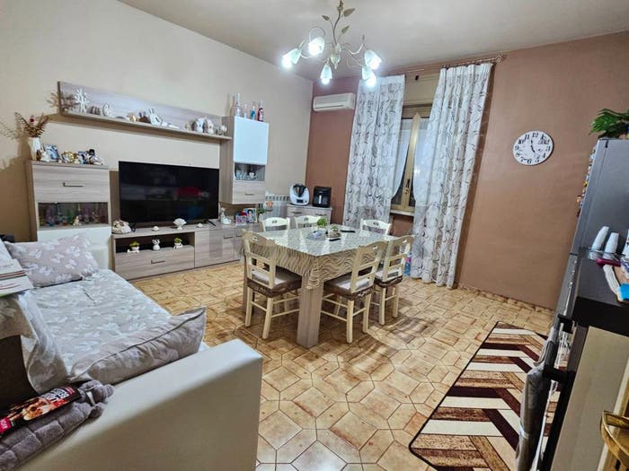 Appartamento trilocale in vendita in Secondigliano, Napoli
