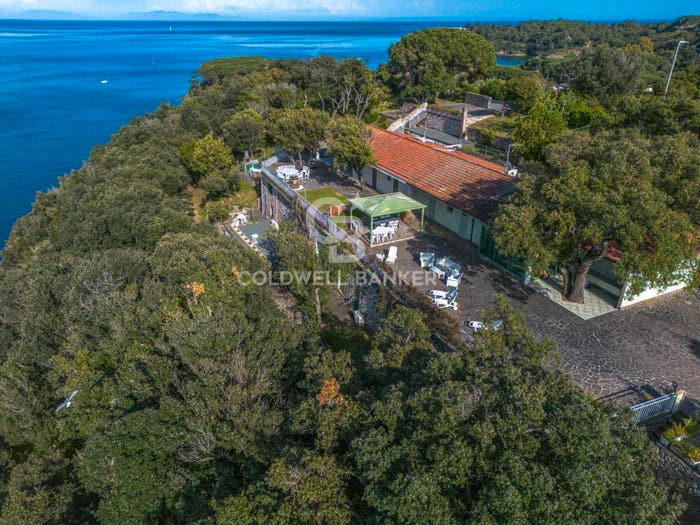 Casa con 6 locali in vendita in Loc Naregno, Capoliveri