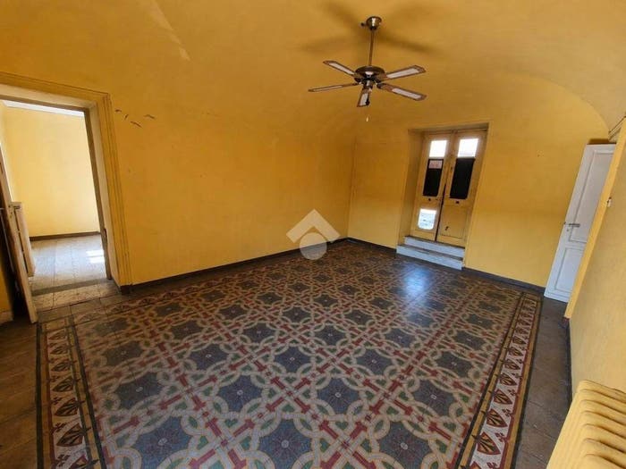 Casa con 6 locali in vendita in Via S Pio V, Centro, Frugarolo
