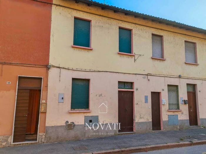 Casa bilocale in vendita in Via Camillo Benso di Cavour, Centro, Castiglione d'Adda