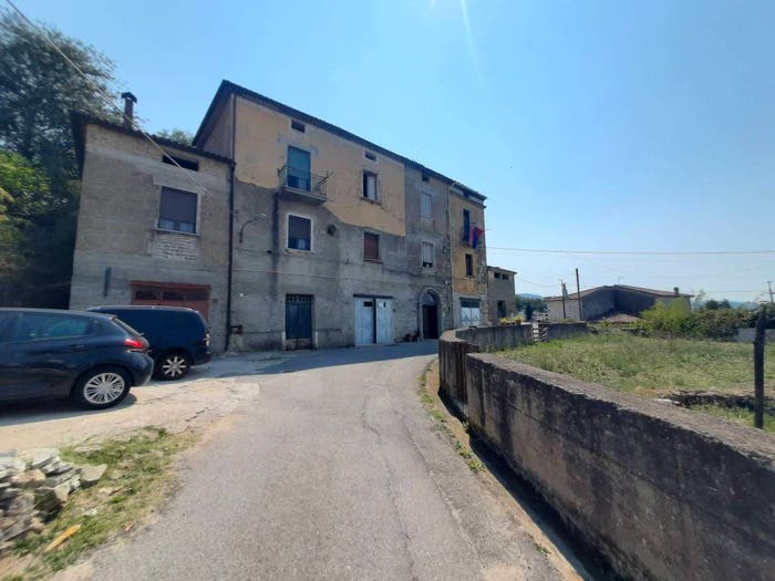 Appartamento con 6 locali in vendita in Via Domenico Galzerano, Moio Della Civitella Pellare, Moio della Civitella