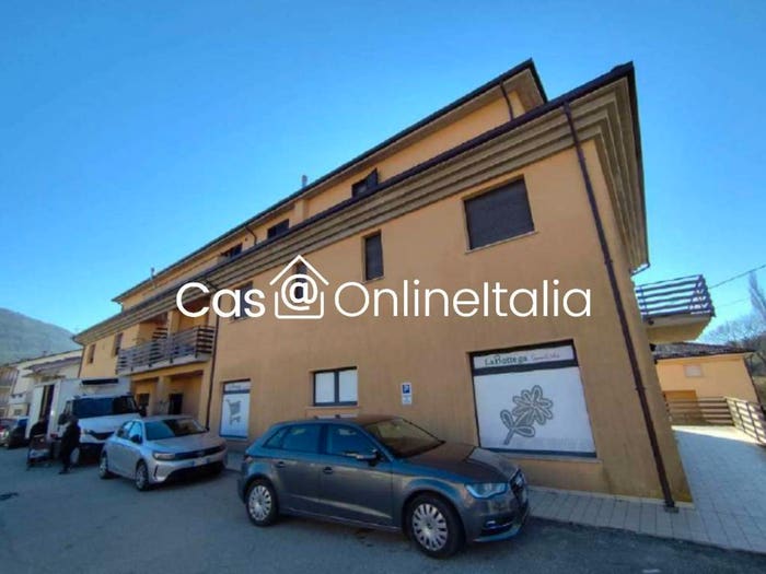 Appartamento con 5 locali in vendita in Via di Gubbio, Scheggia, Scheggia e Pascelupo