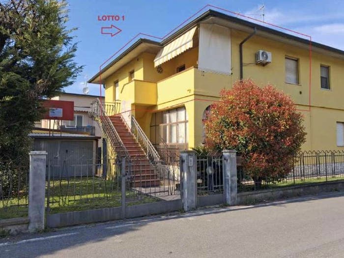 Appartamento trilocale in vendita in Via Fratelli Lechi D, Centro, Montirone