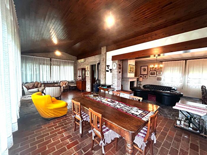 Casa con 6 locali in vendita in Centro, Trebaseleghe