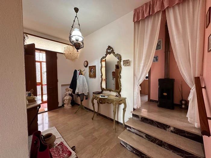 Appartamento con 6 locali in vendita in Savarna, Ravenna
