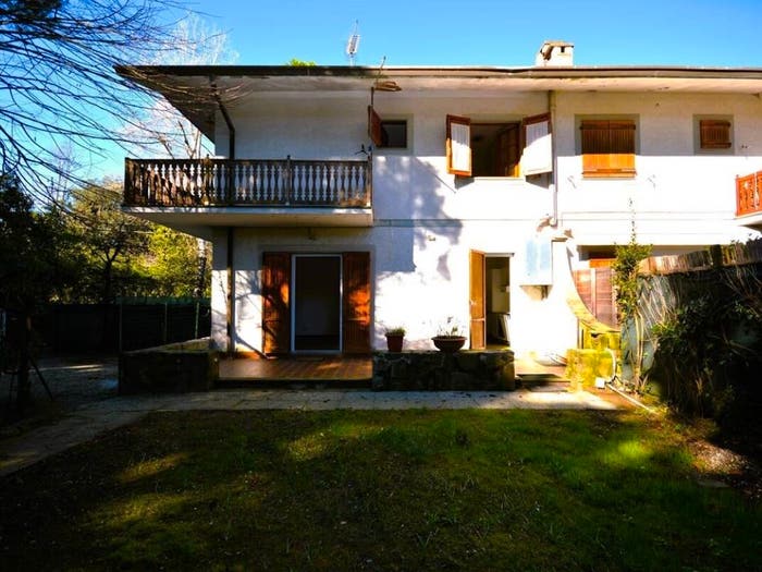 Casa quadrilocale in vendita in via siena, Ronchi Poveromo, Massa