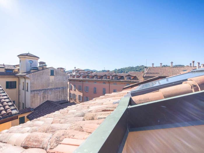 Appartamento con 5 locali in vendita in Via Barberia, Centro Storico, Bologna