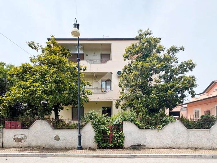 Appartamento quadrilocale in vendita in Viale Dalmazia, Villa Romagnoli, Mozzagrogna