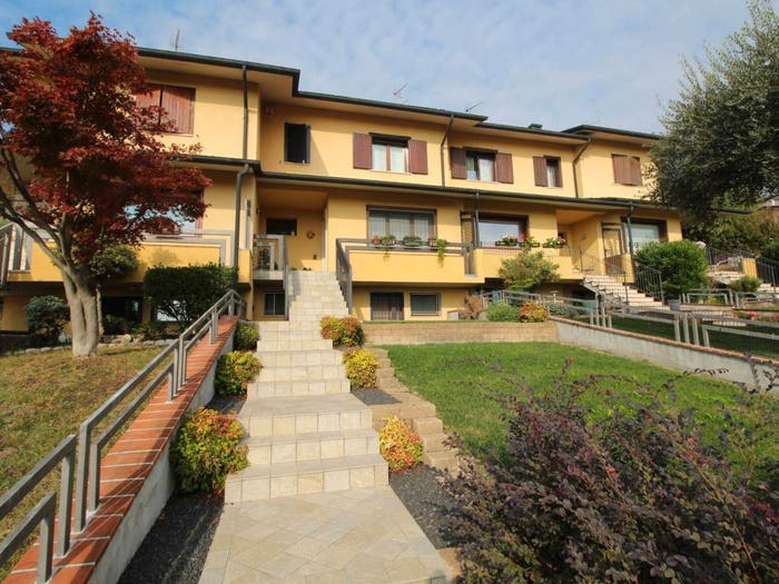 Casa con 6 locali in vendita in Via G Zin, Centro, Montebello Vicentino