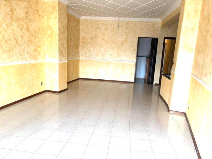 Appartamento trilocale in vendita in Via Plebiscito, Centro Storico, Catania
