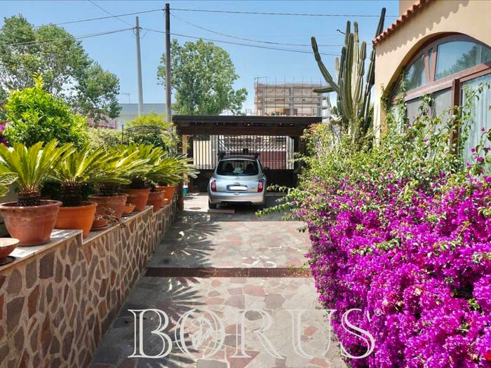 Casa con 6 locali in vendita in Via Frosinone, Pinetamare, Castel Volturno