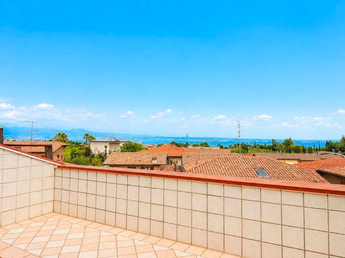 Casa con 5 locali in vendita in Via G Rovetta, Centro, Padenghe sul Garda