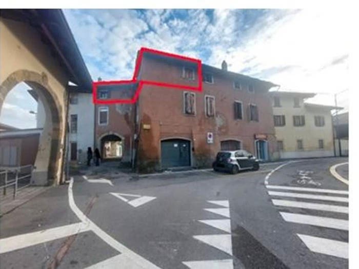 Appartamento quadrilocale in vendita in Via Trento, Madone