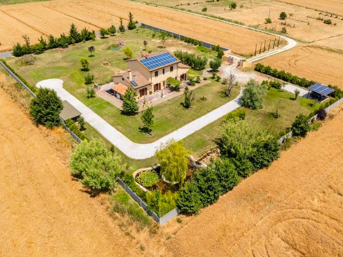 Casa con 6 locali in vendita in Semicentro, Cascina