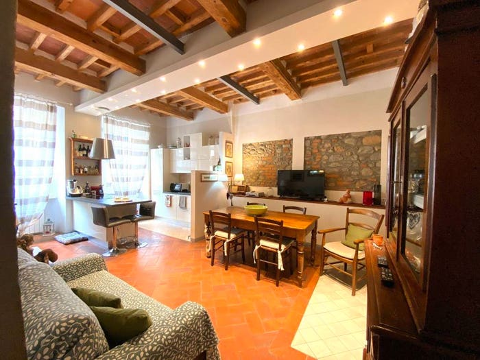 Appartamento con 6 locali in vendita in Corso Indipendenza, Borgo A Buggiano, Buggiano