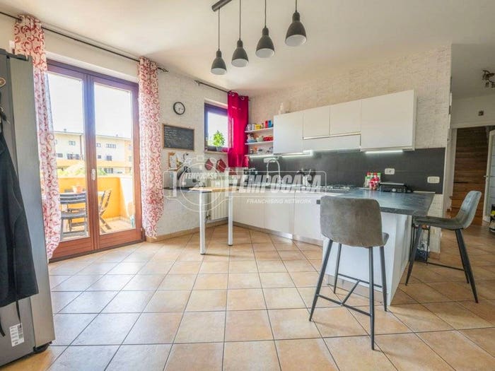 Appartamento quadrilocale in vendita in Via Francesco Petrarca, Borgo Stazione, Montecosaro