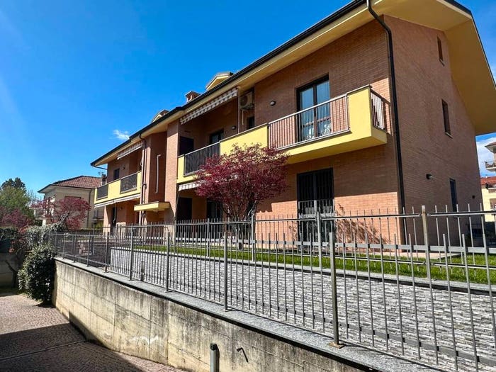 Appartamento trilocale in vendita in Via Bricherasio, San Bernardo San Giovanni, Carmagnola