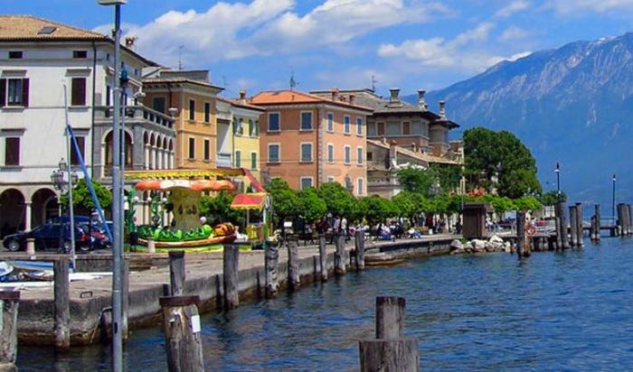 Appartamento quadrilocale in vendita in via don primo adami, Centro, Gargnano